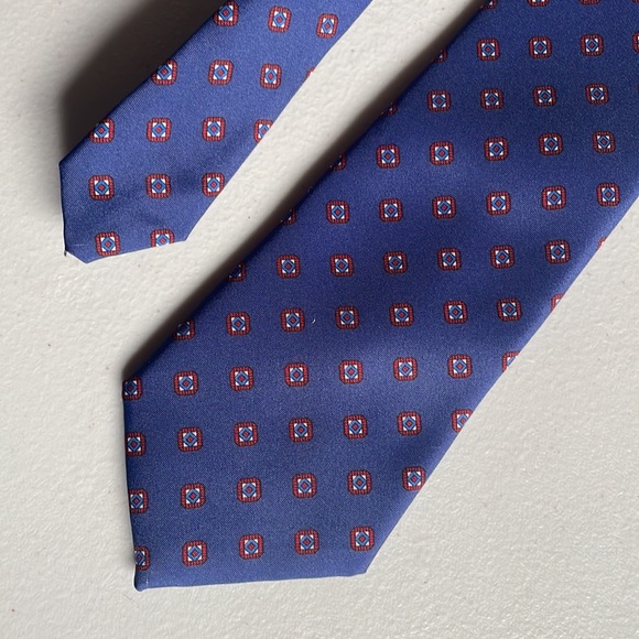 Moore’s vegan tie - Picture 2 of 8